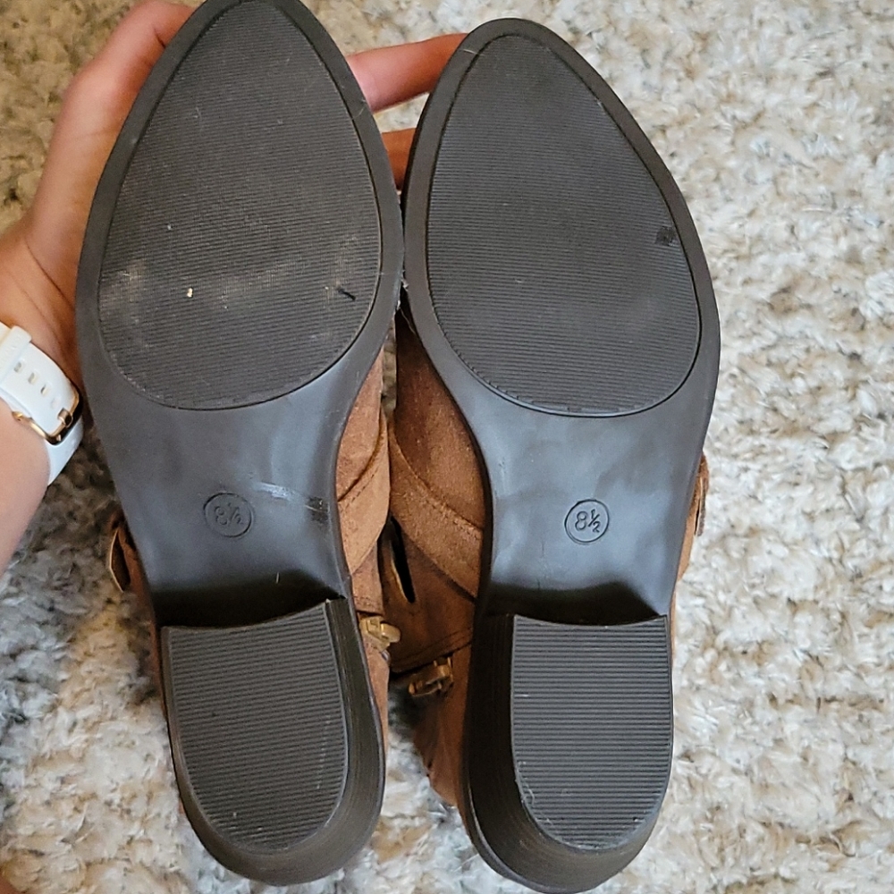 Boots - Picture 3 of 3